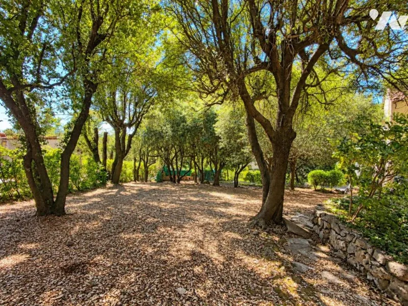 Maison à Roquefort-les-Pins — photographie 9